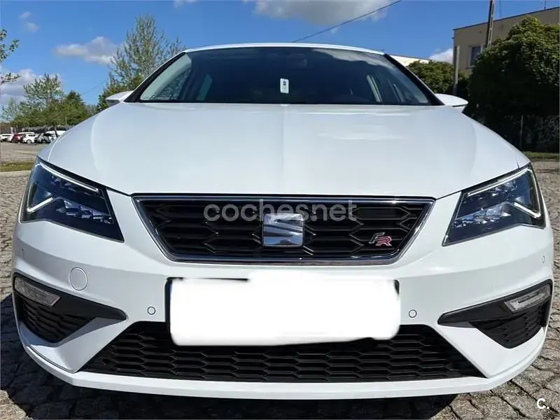 Usado Seat Leon FR 125 CV (91 kW) 2018 Blanco Berlina