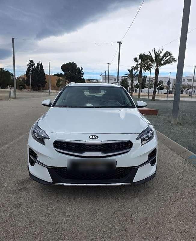 Usado Kia XCeed 140 CV (102 kW) 2020 Blanco SUV