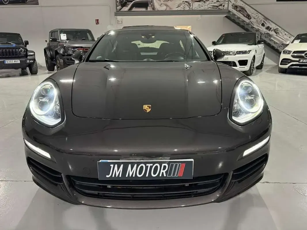 Usado Porsche Panamera 4 E-Hybrid Sport Turismo Sport Turismo 462 CV (339 kW) 2017 Gris Familiar