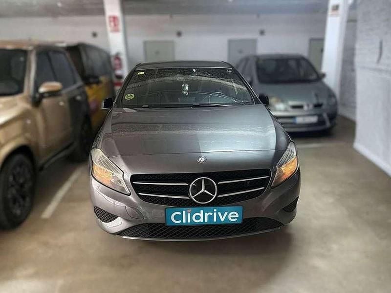 Usado Mercedes A220 Style 109 CV (80 kW) 2012 Gris Berlina