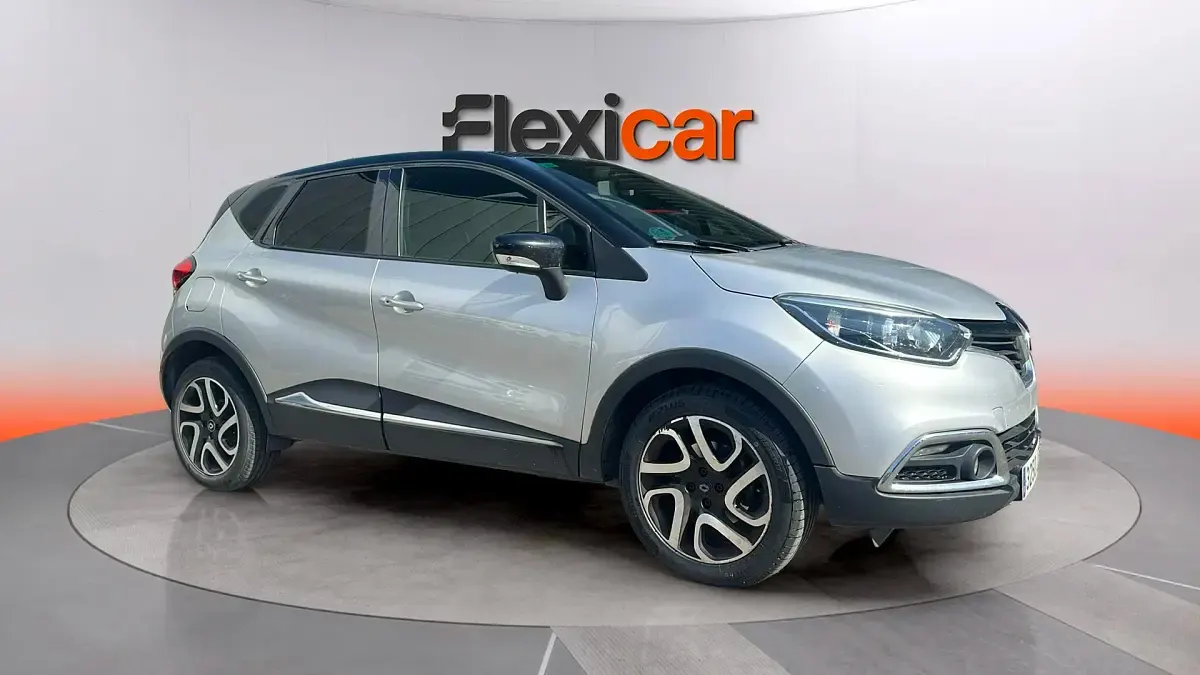 Usado Renault Captur Intens 90 CV (66 kW) 2017 Gris SUV