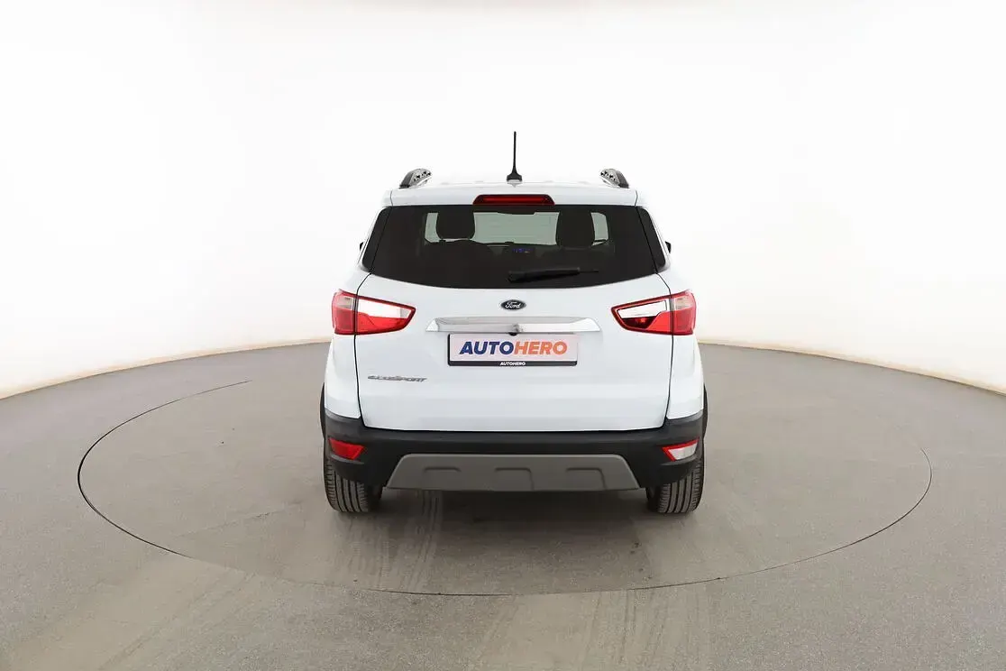 Usado Ford Ecosport Titanium 125 CV (91 kW) 2022 Blanco SUV