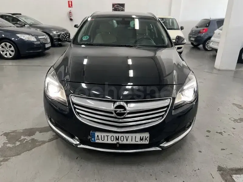 Usado Opel Insignia Excellence 170 CV (125 kW) 2015 Negro Familiar