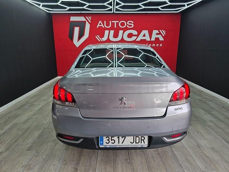 Usado Peugeot 508 Active 140 CV (102 kW) 2015 Gris / plata Berlina
