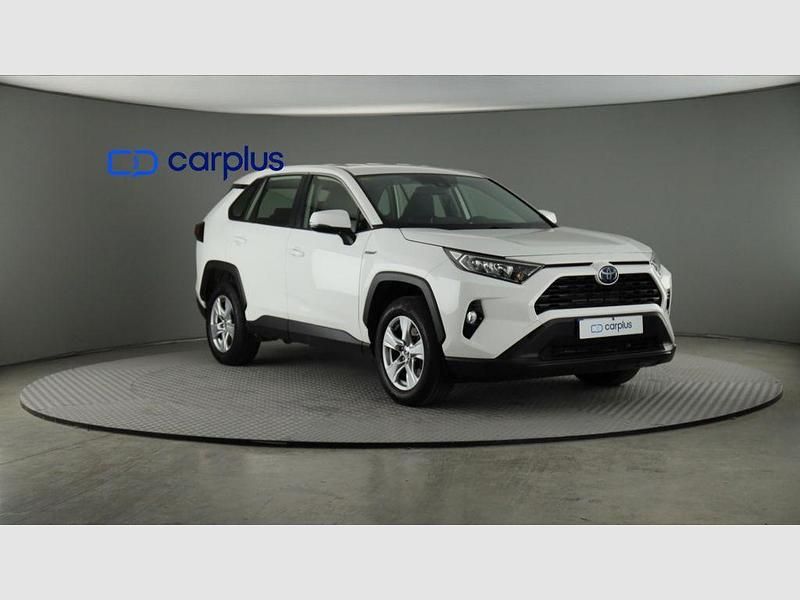 Usado Toyota RAV4 Hybrid Business Edition 218 CV (160 kW) 2020 Blanco classic (sólido) SUV