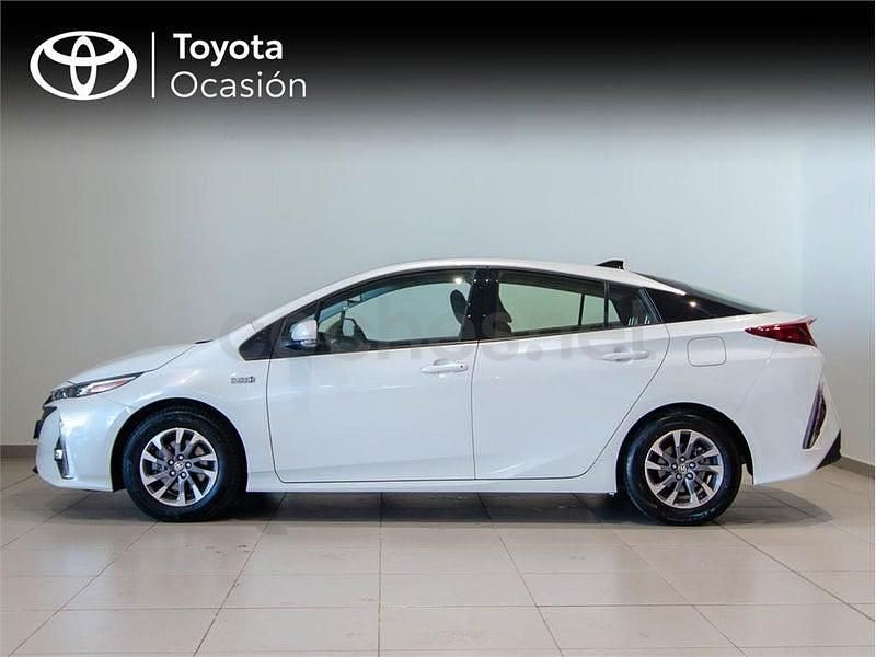 Usado Toyota Prius 122 CV (89 kW) 2021 Blanco Utilitario