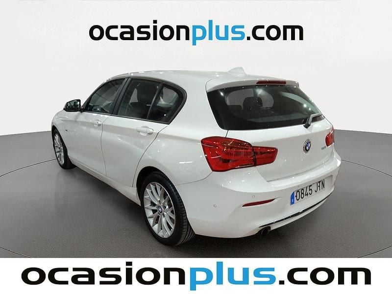 Usado BMW 118 Sport Line 136 CV (100 kW) 2016 Blanco Utilitario