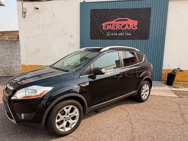 Usado Ford Kuga Trend 136 CV (100 kW) 2010 Negro SUV