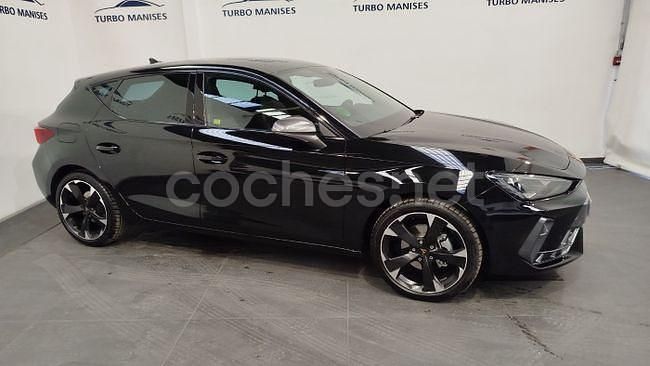 Usado Cupra Leon 150 CV (110 kW) 2025 Negro Berlina