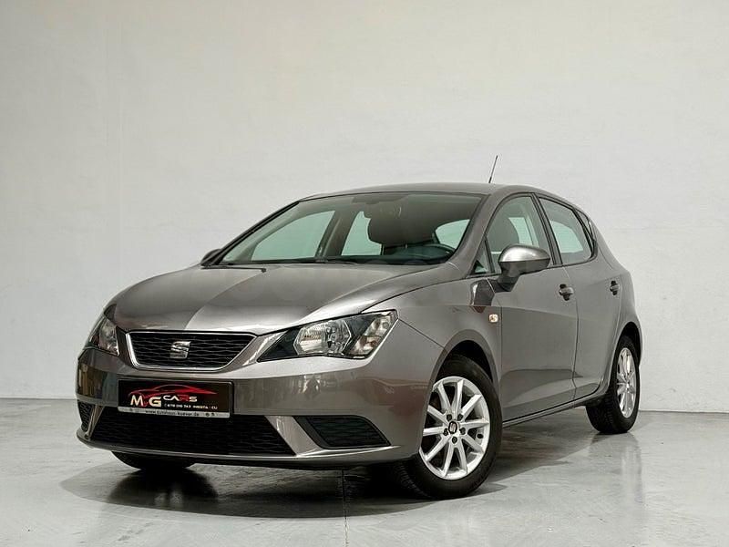 Usado Seat Ibiza Reference 95 CV (69 kW) 2016 Gris / plata Berlina