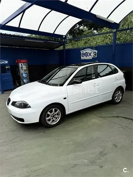 Usado Seat Ibiza Stella 64 CV (47 kW) 2002 Blanco Utilitario