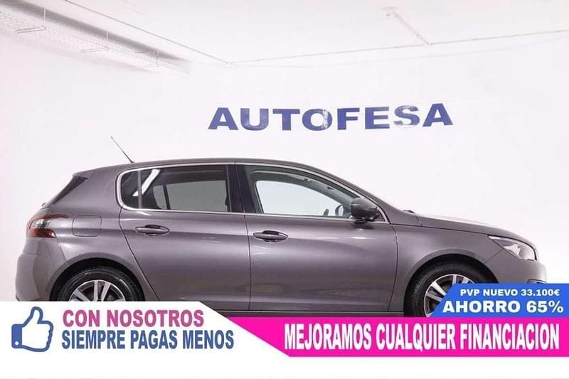 Usado Peugeot 308 Allure 131 CV (96 kW) 2019 Berlina