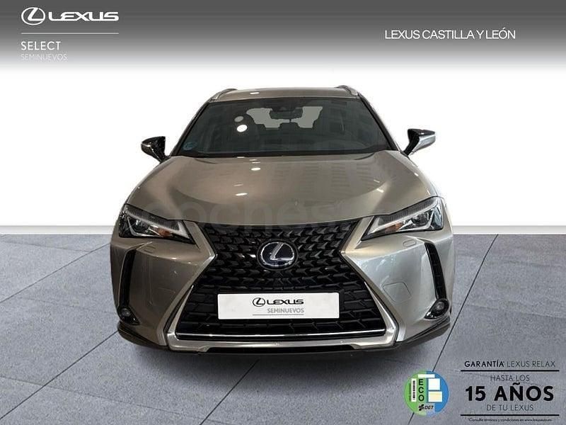 Usado Lexus UX Business Edition 184 CV (135 kW) 2021 Gris / plata SUV