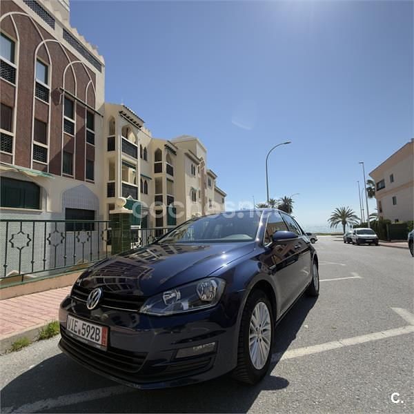 Usado VW Golf VII Edition 105 CV (77 kW) 2014 Azul Berlina