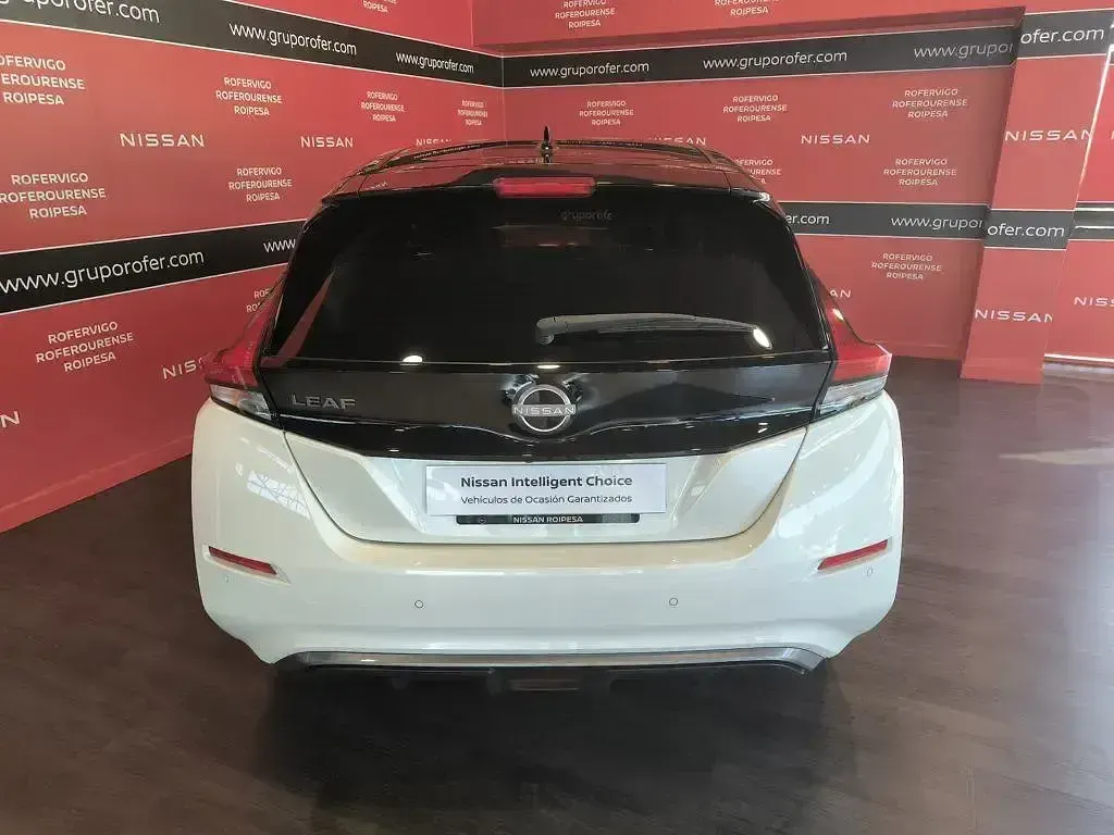 Usado Nissan Leaf Tekna 160 kW (218 CV) 2023 Negro Utilitario