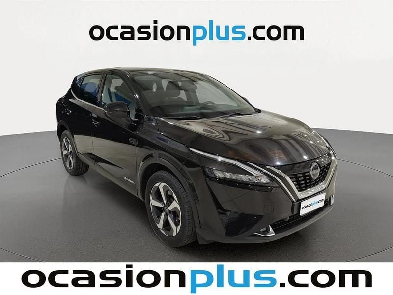 Käytetty Nissan Qashqai Acenta 190 HP (139 kW) 2024 Musta Katumaasturi