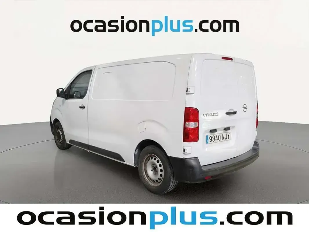 Usado Opel Vivaro S 102 CV (75 kW) 2023 Blanco Monovolumen