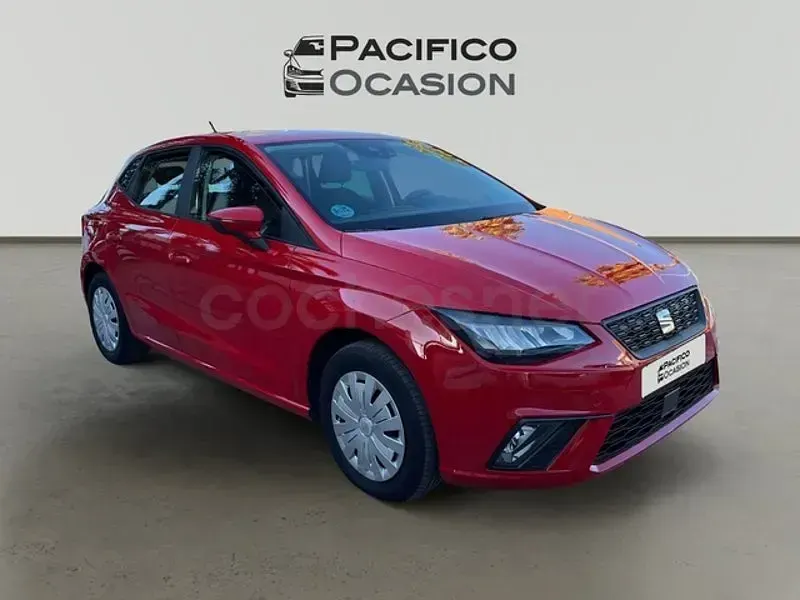 Usado Seat Ibiza Reference 80 CV (58 kW) 2022 Rojo Utilitario