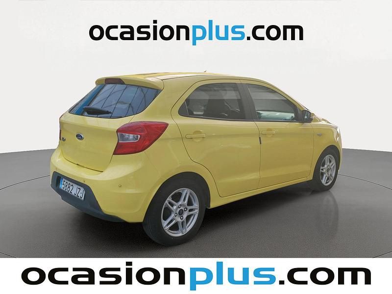 Usado Ford Ka Ultimate 85 CV (62 kW) 2017 Amarillo Berlina