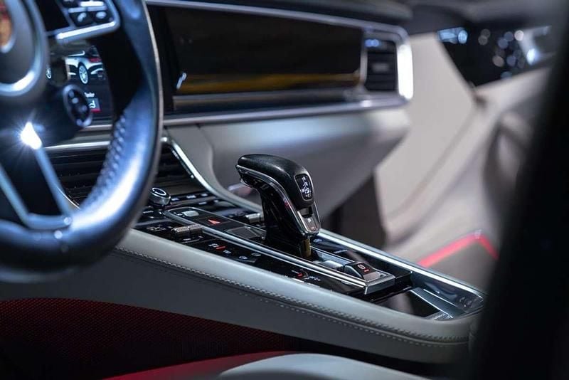 Usado Porsche Panamera 4 Executive 462 CV (339 kW) 2018 Gris Berlina