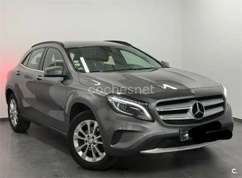 Gris / plata Usado 2015 Mercedes GLA200 Style SUV | 15.700 € (Buen precio) - Imagen 1/4