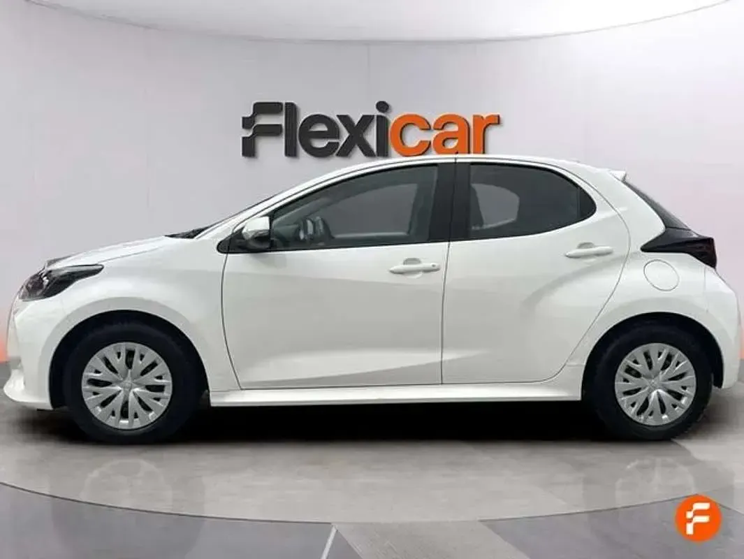 Usado Toyota Yaris Edition 125 CV (91 kW) 2023 Blanco Utilitario
