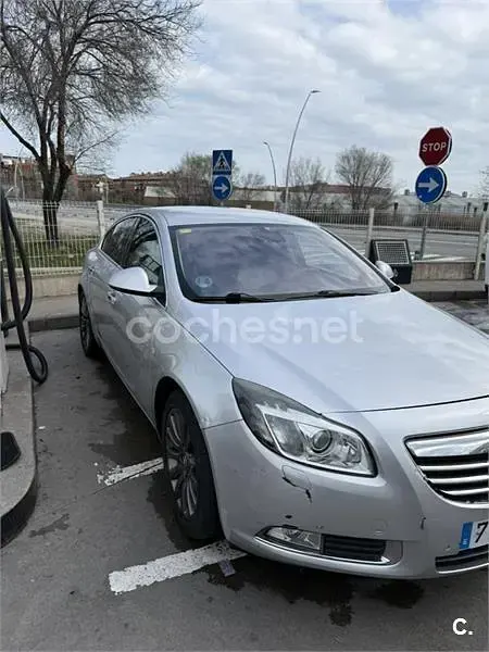 Usado Opel Insignia Cosmo 220 CV (161 kW) 2009 Gris / plata Berlina