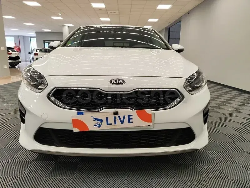 Usado Kia Ceed 136 CV (100 kW) 2020 Blanco Utilitario