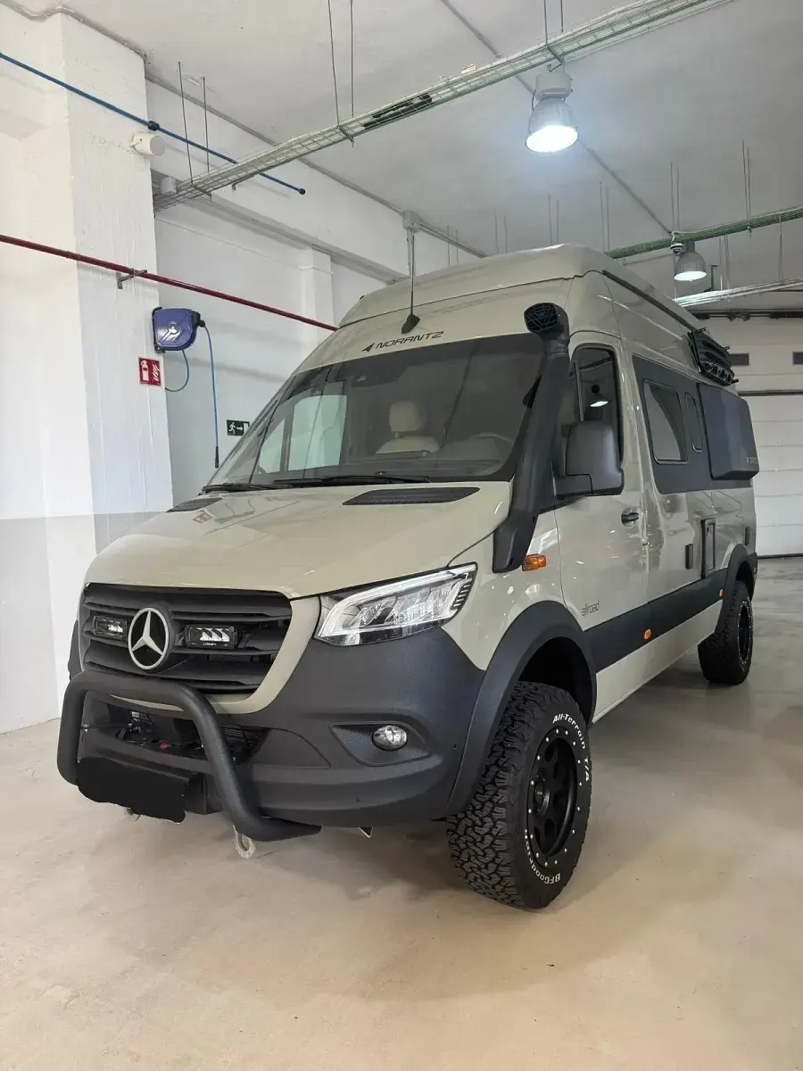 Usado Mercedes Sprinter 190 CV (139 kW) 2024 Gris Van