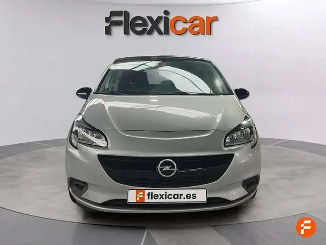 Usado Opel Corsa Selective 90 CV (66 kW) 2018 Gris Utilitario
