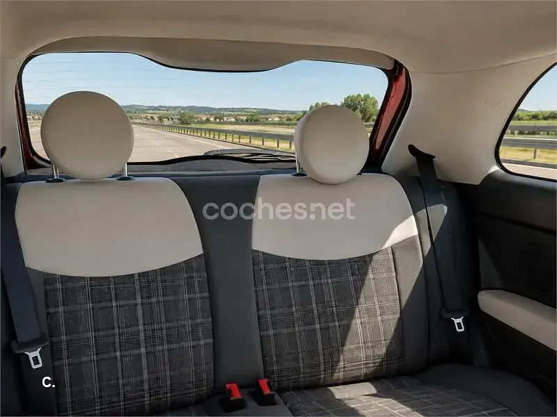 Usado Fiat 500 Lounge 69 CV (50 kW) 2019 Rojo Berlina