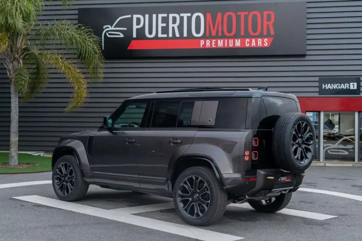 Nuevo Land Rover Defender 635 CV (467 kW) 2026 Gris SUV