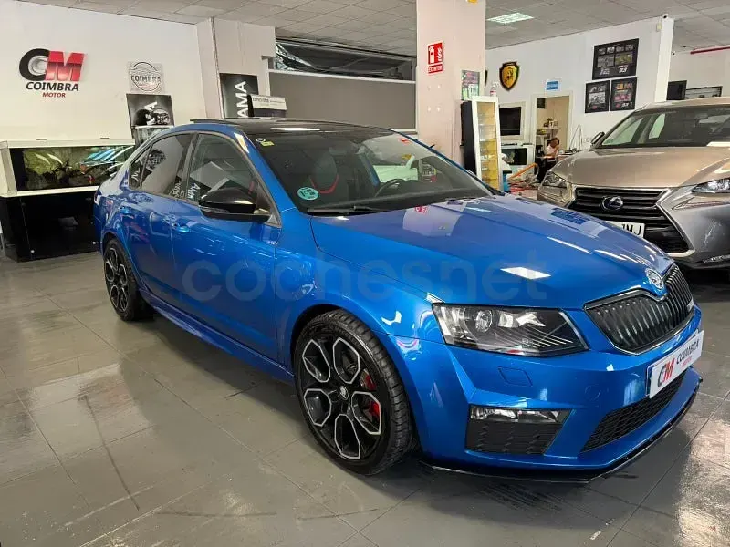 Usado Skoda Octavia RS 184 CV (135 kW) 2016 Azul Familiar