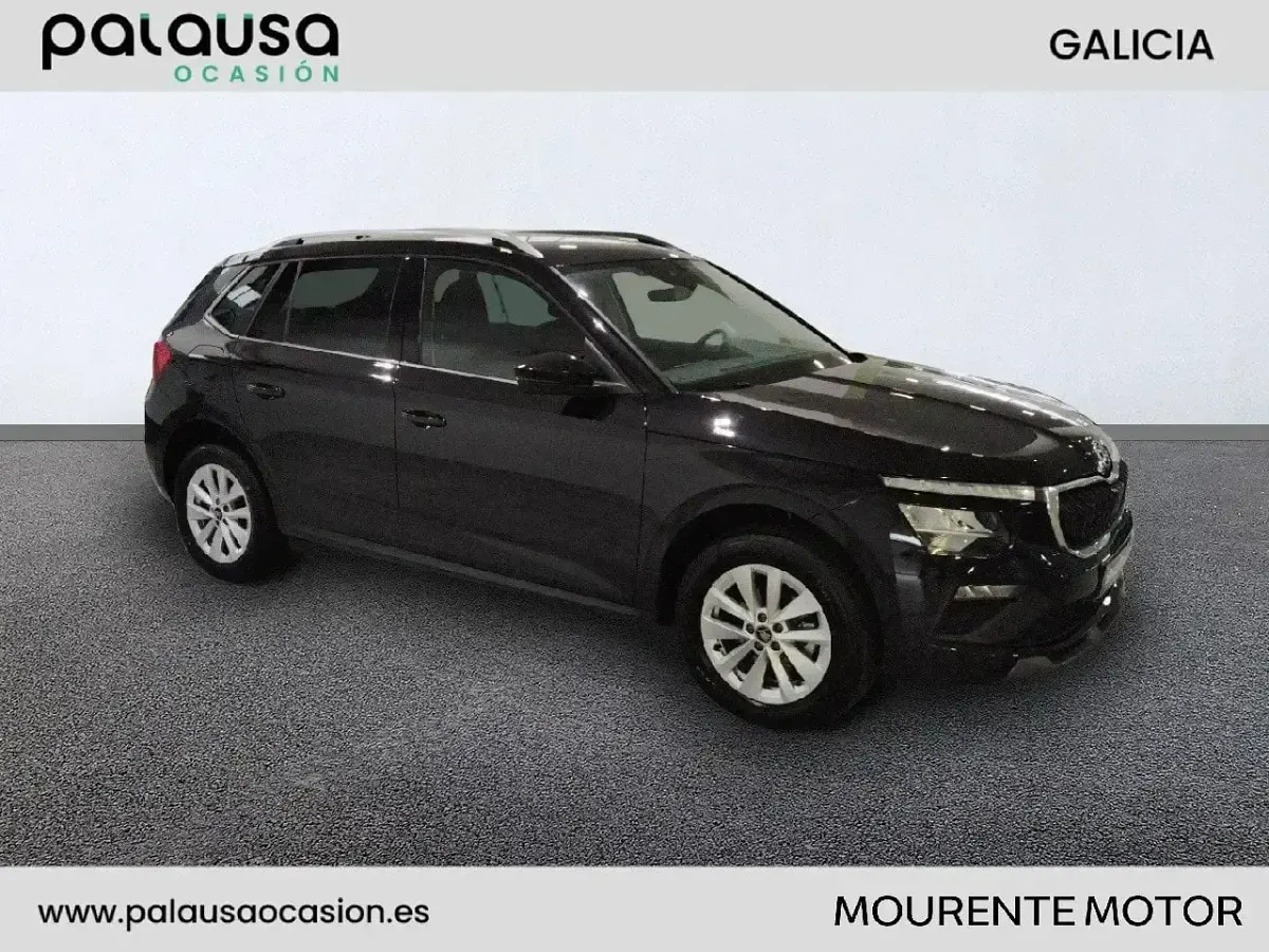 Usado Skoda Kamiq Selection 115 CV (84 kW) 2025 Negro SUV