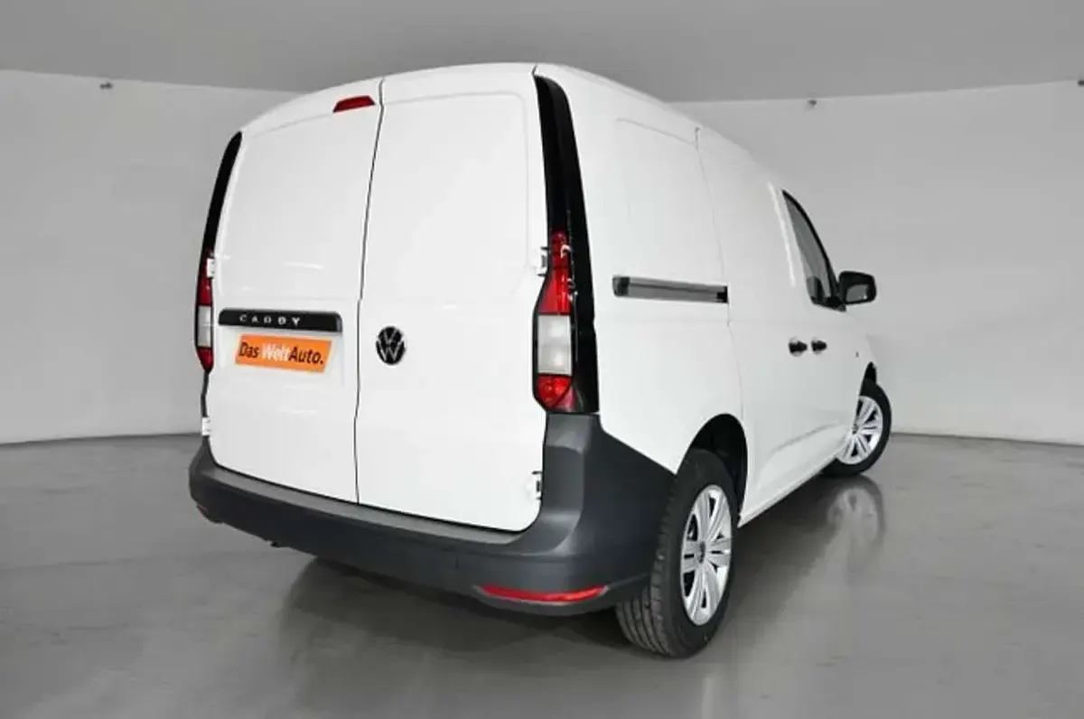 Usado VW Caddy 75 CV (55 kW) 2021 Blanco Monovolumen