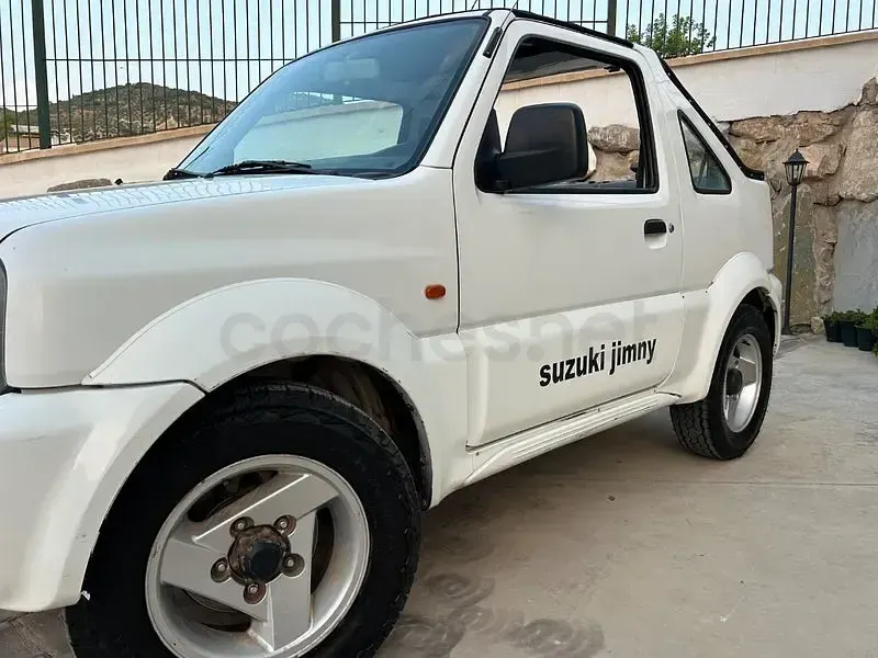 Usado Suzuki Jimny 80 CV (58 kW) 2002 Blanco SUV
