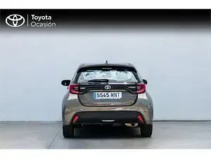 Usado Toyota Yaris Active 116 CV (85 kW) 2024 Bronce Utilitario