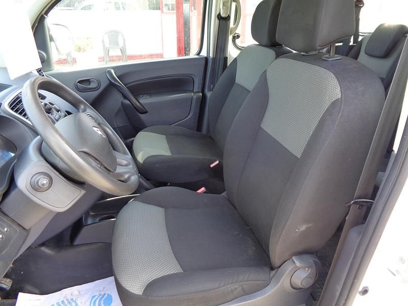 Usado Renault Kangoo 75 CV (55 kW) 2019 Blanco Monovolumen