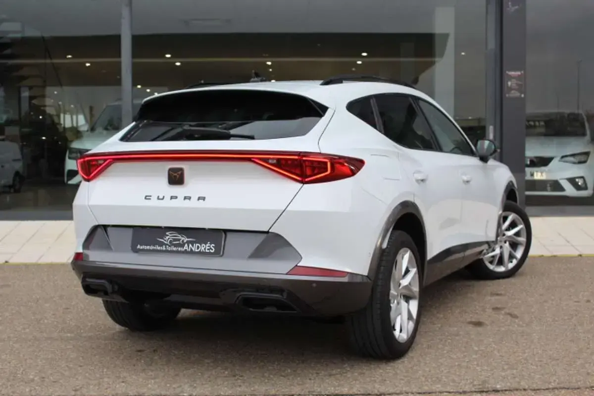 Käytetty Cupra Formentor 150 HP (110 kW) 2024 Valkoinen Katumaasturi