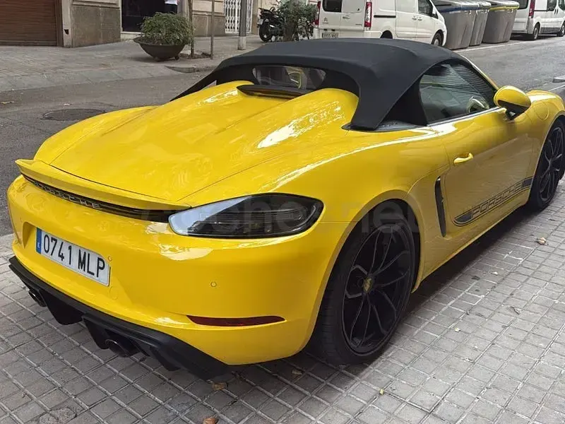 Usado Porsche 718 Spyder 420 CV (308 kW) 2022 Amarillo Descapotable