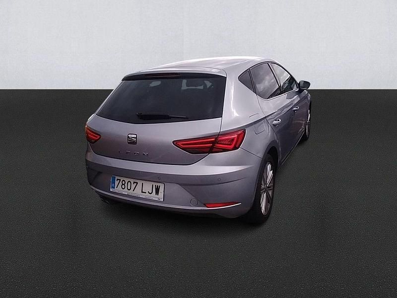 Usado Seat Leon XCELLENCE 150 CV (110 kW) 2020 Gris plata Utilitario