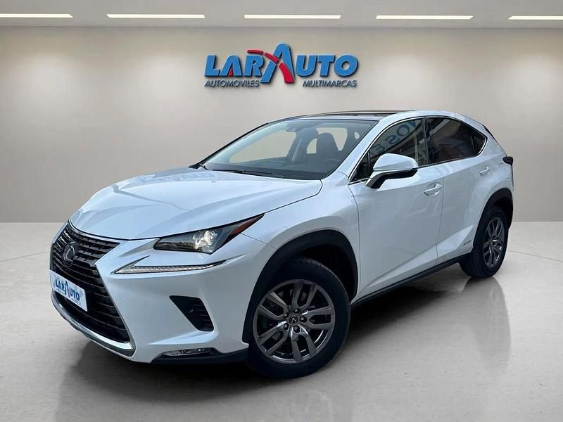 Blanco Usado 2021 Lexus NX300h Luxury Line SUV | 38.899 € (Caro) - Imagen 1/4