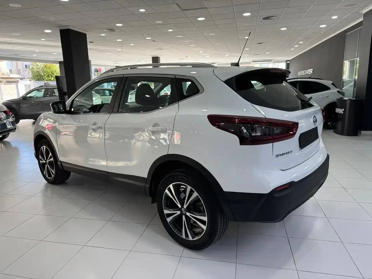 Usado Nissan Qashqai Style Edition 115 CV (84 kW) 2021 Blanco SUV