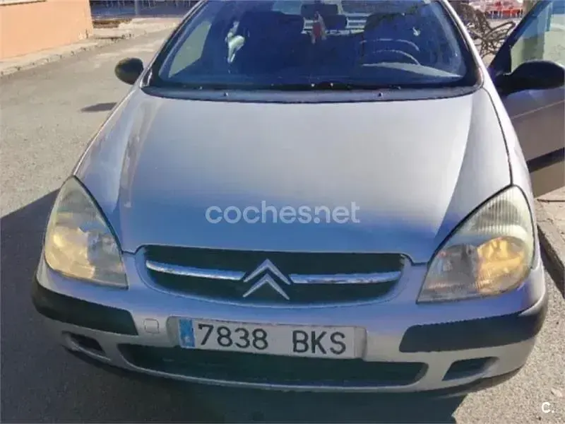 Usado Citroën C5 90 CV (66 kW) 2001 Blanco Berlina