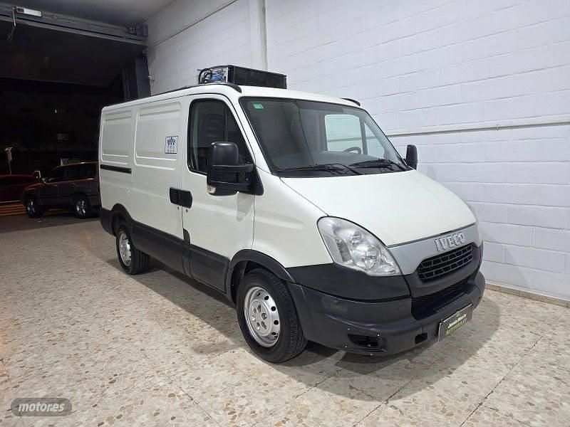 Blanco Usado 2015 Iveco Daily Van | 7500 € - Imagen 1/4