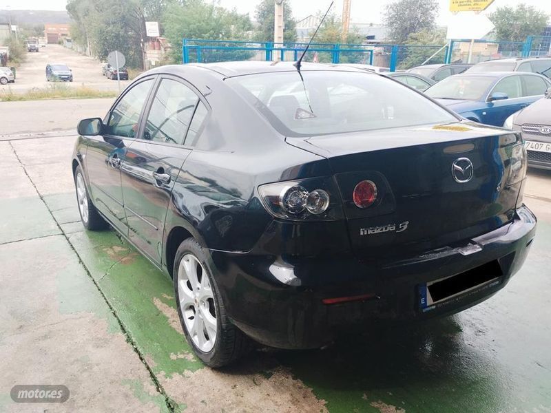 Usado Mazda 3 109 CV (80 kW) 2007 Negro Berlina