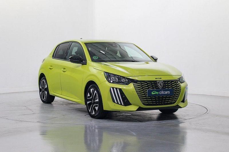 Usado Peugeot 208 Allure 100 CV (73 kW) 2024 Amarillo Utilitario