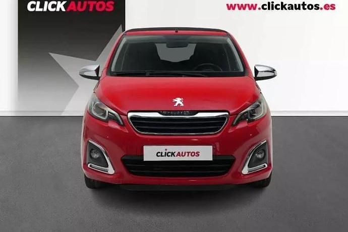 Usado Peugeot 108 Allure 72 CV (52 kW) 2021 Rojo Utilitario