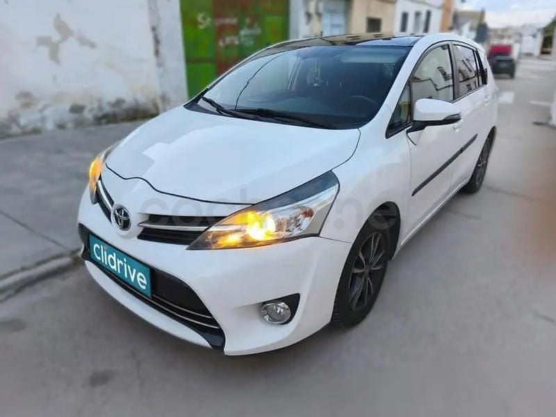Usado Toyota Verso Advance 124 CV (91 kW) 2013 Blanco Monovolumen
