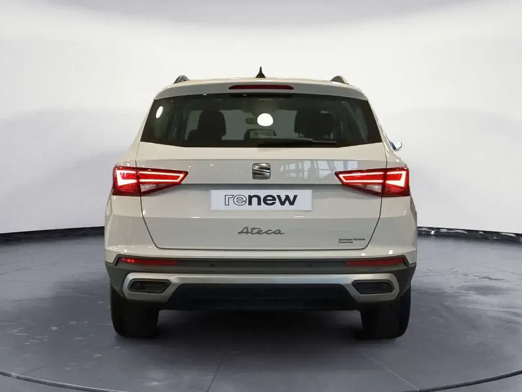 Usado Seat Ateca Style 150 CV (110 kW) 2023 Blanco SUV